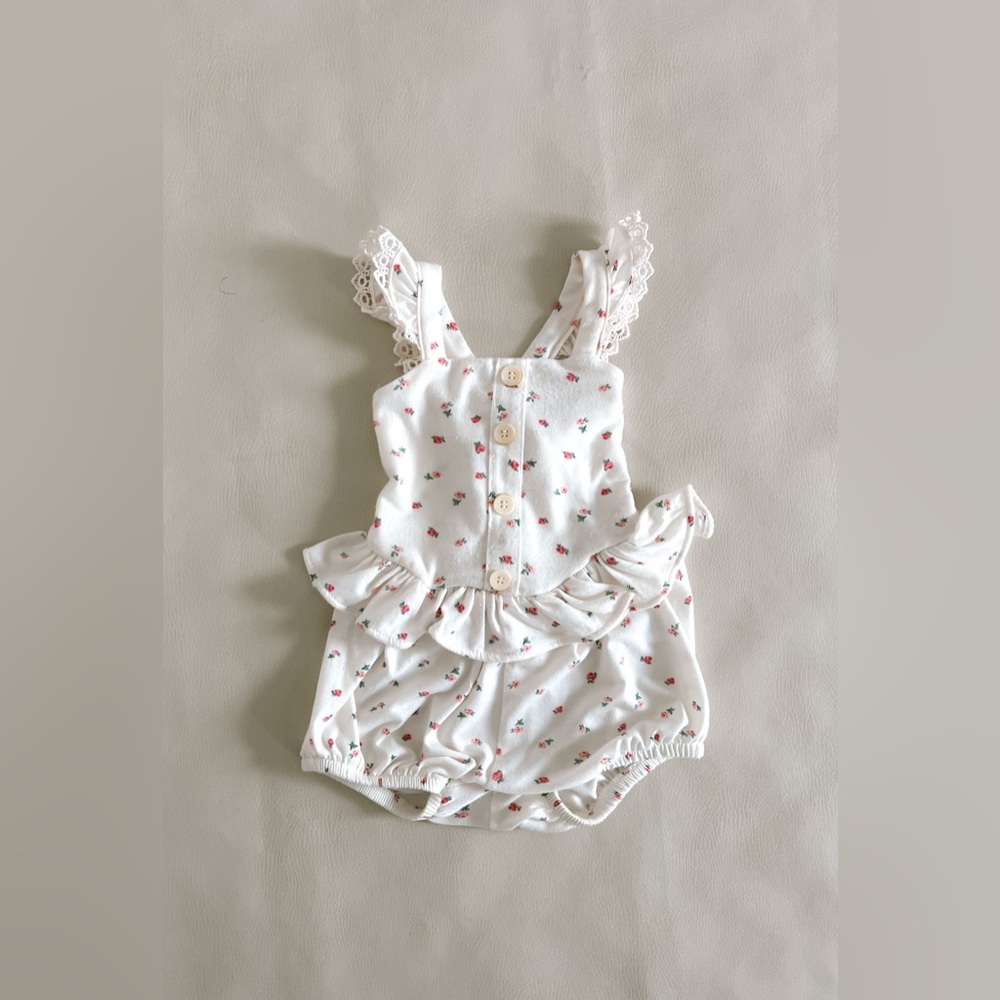 Jessica Simpson Baby Romper 12/18 VGUC